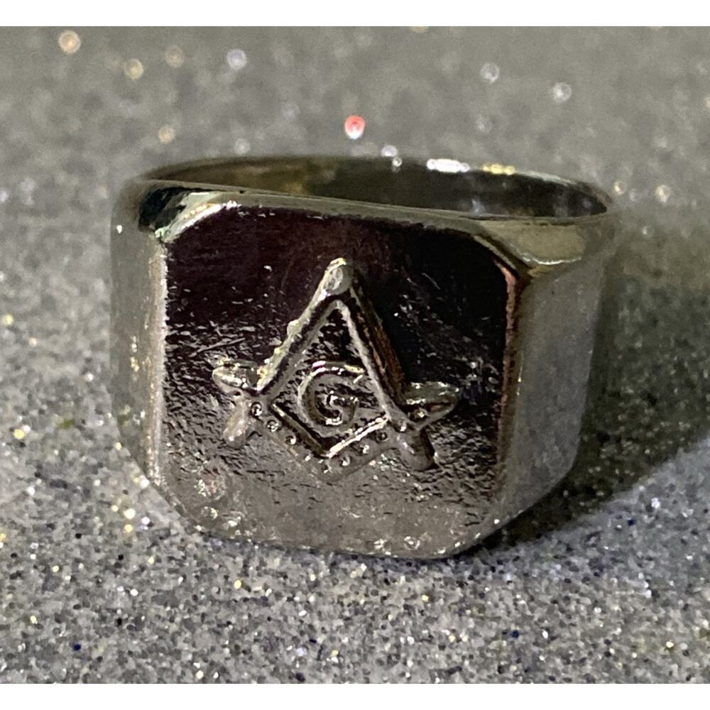 Mason Symbol Mens Ring size 11